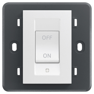 Interruptor de pared blanco 2P 32A con etiqueta de encendido/apagado para uso en interiores - Product Image 1