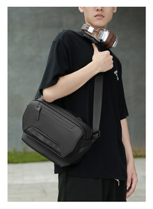Sac bandoulière messager homme grande capacité en PU imperméable, nouveau style, avec logo personnalisé, pour voyageur urbain - Product Image 6