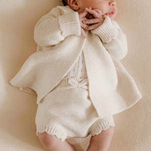 Cárdigan de punto con cuello festoneado de algodón puro para bebés Abrigo de punto para niños de primavera y otoño - Product Image 3