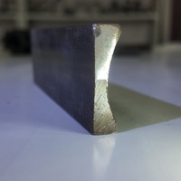 GB/T 702 45 #   Tuyau en acier massif soudé en forme de T, étiré à froid, 20 mm x 5 mm x 6000 mm, EMT/Tuyau de forage en alliage, taille personnalisée
