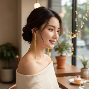 All'ingrosso Trending moda Huggie orecchini stile coreano con fiocco incrociato lega oro elegante e vendita calda per le ragazze - Product Image 3