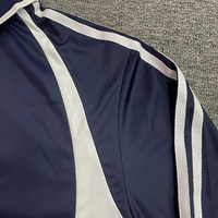 Maillot de football rétro à manches longues en gros, motif imprimé par sublimation, personnalisé, pour jeunes sportifs