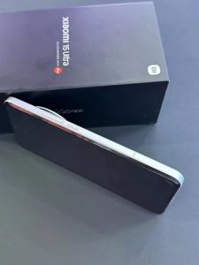 สมาร์ทโฟน 15Ultra 5G CDMA Snapdragon 8 HyperOS 2 แบตเตอรี่ 6000mAh หน้าจอ AMOLED รองรับการชาร์จเร็ว 100W Octa Core ภาษาอังกฤษ - Product Image 2