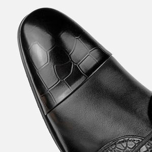 รองเท้าอ็อกซ์ฟอร์ดทรงแหลมสำหรับผู้ชาย งานฝีมืออิตาลี ปิดด้วยเชือกผูก ระบายอากาศได้ดี กันน้ำ ใช้ได้ทั้งลำลอง ธุรกิจ และงานทางการ หรูหรา เหมาะสำหรับงานแต่งงาน - Product Image 2