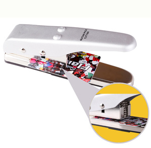 Vendita calda Picker per <span class=keywords><strong>chitarra</strong></span> dispositivo fatto da sé personalità Pick Cutter Pick Maker - Product Image 6