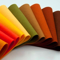 Feutre doux/tissu non tissé de 1 à 3 mm disponible en stock/en gros - Matériau coloré et doux, idéal pour la mode