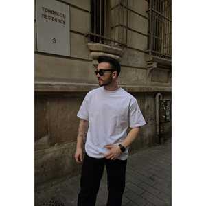 T-shirt oversize imprimé Wellness Gang blanc avec motifs unis et graphiques, sérigraphié à la méthode sérigraphique - Product Image 2