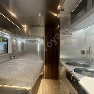 Remolque <span class=keywords><strong>de</strong></span> Viaje Todoterreno 4x4 <span class=keywords><strong>de</strong></span> Aluminio Moderno con Suspensión Independiente, Caravana Personalizable para Acampar al Aire Libre - Product Image 5