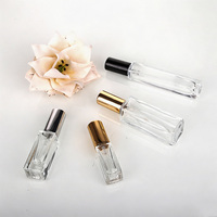 Fabrik-Großhandel Leere Glas-Kosmetikflasche Nachfüllbare Luxus Mini Quadratische Klare Feine Sprühflasche für Parfüm
