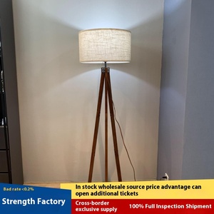 Mỹ Bắc Âu Phong Cách Hiện Đại LED E26 Đèn Sàn Cho Phòng Khách Phòng Ngủ Bầu Không Khí Chiếu Sáng Cơ Thể Gỗ Rắn Tùy Chỉnh Nhà Máy - Product Image 2