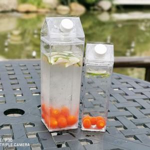 Bouteilles de jus portables sans BPA, bouteille d'eau en Carton de lait <span class=keywords><strong>500</strong></span> ml bouteilles d'eau en plastique vierges carrées claires - Product Image 4