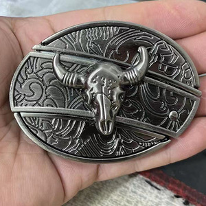 Cintura Multifunzionale in Lega con Fibbia Liscia a Testa di Bue, Stile Western Cowboy Personalizzato, Hip-hop Retrò alla Moda - Product Image 1
