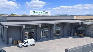 Piatti Quadrati Moderni ed Eleganti in Bagassa di Canna da Zucchero, Ecologici e Monouso, per Ristoranti e Servizi di Asporto - Product Image 4