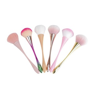 Pinceau à maquillage à poils en nylon de 4 cm de longueur pour l'application de fard à joues et de poudre - Product Image 5