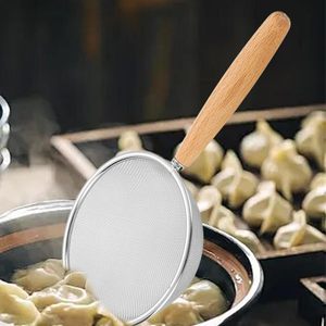 ตะแกรงกรองสแตนเลส Delicate Life Choice พร้อมด้ามจับไม้ สำหรับใช้ในครัวเรือน - Product Image 2