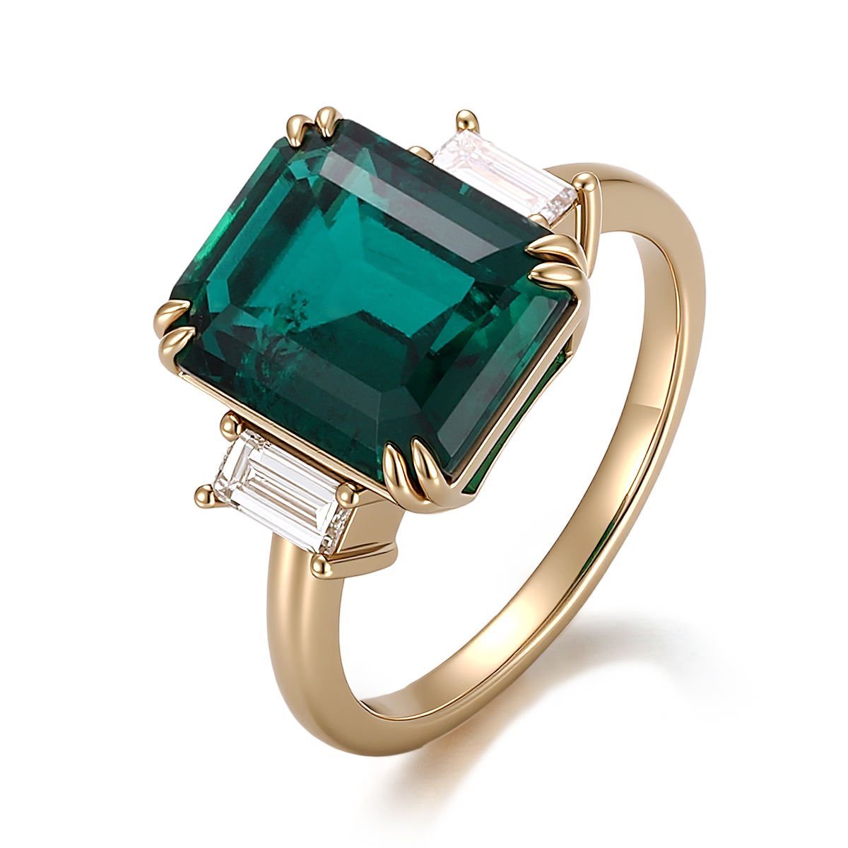 Bague en or massif 18 carats avec pierre précieuse de laboratoire.