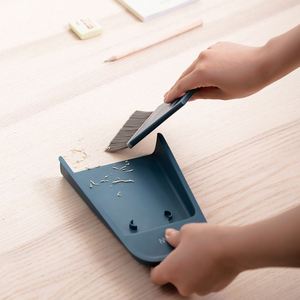 Outil de nettoyage domestique, balai doux en plastique pour le nettoyage de la cuisine, ensemble de balai et pelle à poussière - Product Image 4