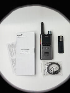 Radio Bidireccional Digital Ultracompacta Hytera S35, Walkie Talkie Delgado y Ligero con Cancelación de Ruido para Hoteles de Lujo y Clubes de Golf HK - Product Image 4