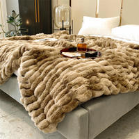 Couverture en fausse fourrure de lapin, épaisse et double couche, pour hiver, couvre-jambes, drap de lit, polaire corail, pour sieste au bureau ou sur canapé