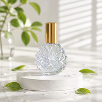 Vente en gros de flacons de parfum en verre miniatures de 15 ml, forme coquille, nouveau design, fond épais, avec vaporisateur et couvercle en aluminium