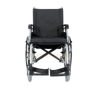 Popular estándar plegable Hospital Manual aleación de aluminio <span class=keywords><strong>transporte</strong></span> silla de ruedas portátil compacto ajustable 100kg capacidad 17kg - Product Image 3
