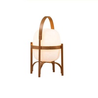 Lampe de table en bois pour hôtels Lampe Designers Hôtel de luxe Verre Portable Lanterne Style Abat-jour en verre Frêne Noyer Lampe de table en bois