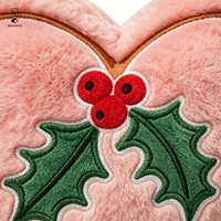 Coussin en peluche Cœur de Noël avec broderie baies de houx, rose, doux, rembourré, décoratif pour la maison, le canapé, cadeau