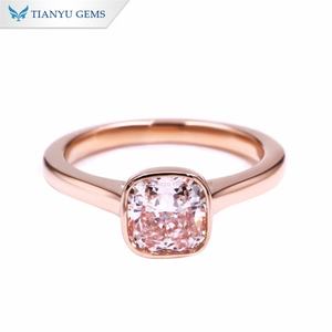 Tianyu Gems 1ct Pink Lab Diamond Ring Coussin Cut avec Lunette Setting Bijoux élégants - Product Image 1