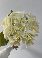 Bunga Hydrangea Silikon Berkualitas Tinggi YILUN dengan Sentuhan Alami untuk Dekorasi Rumah Natal dan Tahun Baru - Indah Berwarna-warni