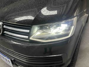 Volkswagen <span class=keywords><strong>Caravelle</strong></span> 2.0TSI 4MOTION Comfort 2018 Usada, Monovolumen de Gasolina, 7 Plazas, 4x4, Turbo, Furgoneta Grande para Pasajeros - Product Image 2