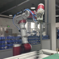 Brazo Robótico Colaborativo de Aluminio JAKA A12 de 6 Ejes, Económico, con Certificación CE ISO, Controlado por PLC, 0.5kW, Automatización Industrial