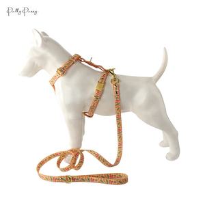 Impermeable Anti Decoloración Diseñador Sin Tirones Piel Suave Personalizado Pvc Collares para mascotas Correa de perro para cachorro y patrón personalizado grande - Product Image 5