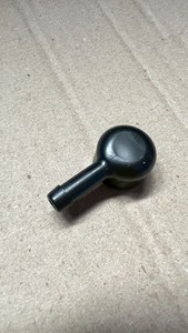 Nouvelle vente chaude : Bouchon de ventilation en PE noir, bouchon de purge d'air en plastique, valve de décharge d'air pour réservoirs de carburant et moteurs - Product Image 2