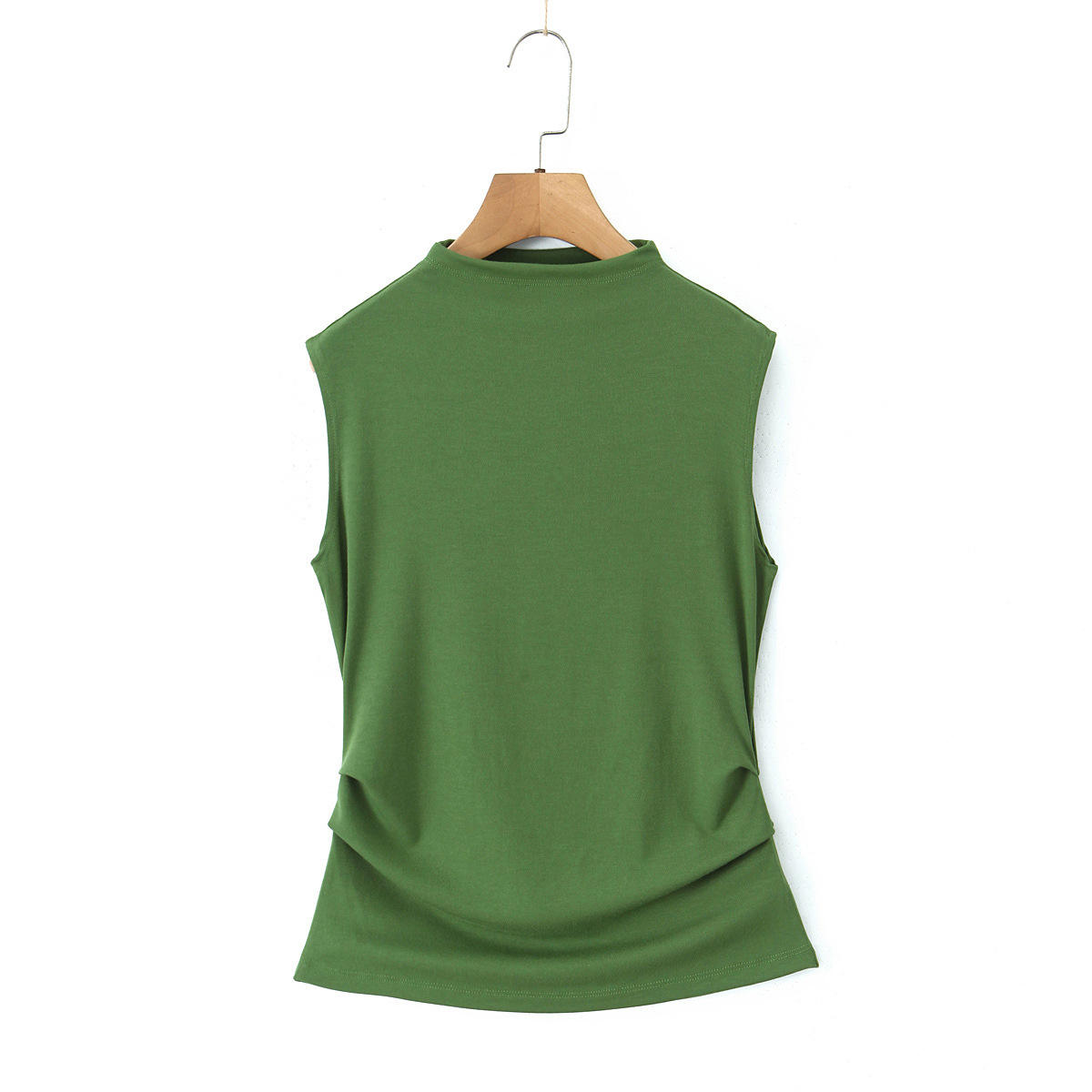 เสื้อสีเขียว