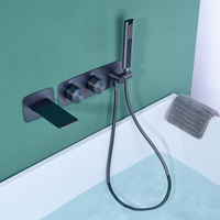Nouveau design italien de forme ovale pistolet en métal mural encastré baignoire robinet de douche et mélangeur avec robinet de cascade