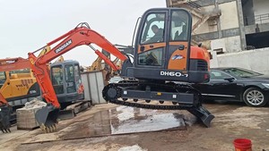 Hot Sale <b>Small</b> Garden Digging Machine Original Engine Excavator Mini Used Excavator DH60-7 Crawler Hydraulic Excavator - Product Image 3