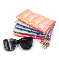 Étuis à lunettes de couleur brillante, pochettes à cordon pour lunettes de soleil avec logo personnalisé, sacs de téléphone en plumes