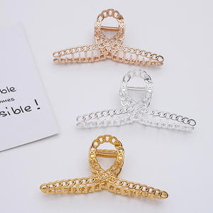 <span class=keywords><strong>Pinces</strong></span> à cheveux à grande chaîne en filigrane de 4.5cm x 11.5cm pour tenir les queues de cheval <span class=keywords><strong>pinces</strong></span> à cheveux croisées en alliage de Zinc Barrettes épingles à cheveux requin - Product Image 3