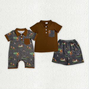 Conjunto Casual de Camisa y Pantalones Cortos de Algodón Orgánico con Estampado de Caza Occidental para Niños Pequeños - Product Image 3