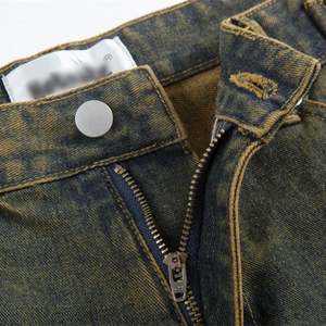 Shorts en jean vintage déchirés teints à la boue jaune, respirants, couleur contrastée personnalisée, tendance punk pour hommes - Product Image 4