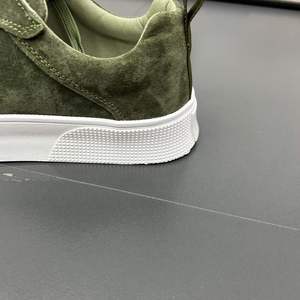 Zapatillas deportivas transpirables de moda para hombre, con suela de goma informal, suave y gruesa, estilo casual para caminar, venta al por mayor de fábrica. - Product Image 5