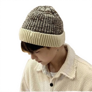 Nuevos Gorros de Punto de Invierno Cálidos y Suaves Unisex de Diseño de Alta Calidad con Bordado 3D y Logotipo Personalizado para Viajes - Product Image 2
