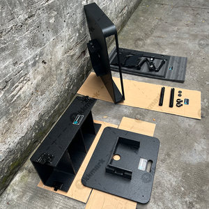 Soporte de Viaje Desmontable Blanco y Negro para Torre de Control de DJ, Compatible con Controladores de DJ <span class=keywords><strong>PIONEER</strong></span> <span class=keywords><strong>XDJ</strong></span>-<span class=keywords><strong>XZ</strong></span> DDJ-1000 RANE One - Product Image 3