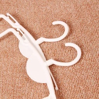 Cintre de maillot de bain en plastique pour enfants Cintre de bain pour vêtements pour enfants