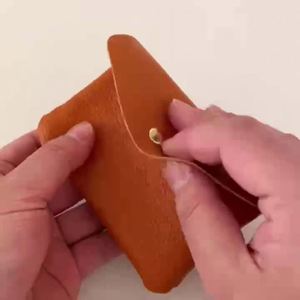 Nouveau porte-cartes d'identité personnalisé en cuir PU miniature avec porte-monnaie souple en cuir pour femmes à double compartiment pour billets et cartes de crédit - Product Image 5