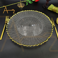 Vente chaude 13 pouces plaque de salle à manger en verre bordée d'or ensemble de vaisselle européenne de luxe pour la décoration de fête de banquet de mariage