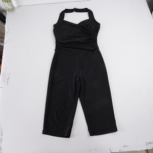 Combinaison-short moulante extensible pour femme, dos ouvert, style licou croisé sur le devant, décontractée et active - Product Image 6