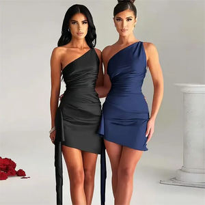 Nuevo Vestido de Verano de Alta Gama para Mujer, de un Solo Hombro, Ajustado, sin Mangas, Sexy, con Espalda Descubierta, Lazo y Corte Irregular Mini - Product Image 1