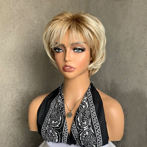 วิกผมผู้<span class=keywords><strong>หญิง</strong></span>ราคาส่ง คุณภาพดี <span class=keywords><strong>ผม</strong></span>สั้นสีบลอนด์ผสมน้ำตาล <span class=keywords><strong>ฟู</strong></span> มีหน้าม้า สำหรับผู้หญิง <span class=keywords><strong>ผม</strong></span>สังเคราะห์ ใช้ได้ทุกวัน - Product Image 2