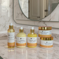 Kit de Soins de la Peau à Marque Blanche avec Faible MOQ, Produits de Soin Naturels et Biologiques au Curcuma pour Éclaircir le Teint : Tonique, Sérum, Crème, Masque, Nettoyant – Vente en Gros
